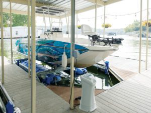 Center Console on UltraLift Series Boat Lift